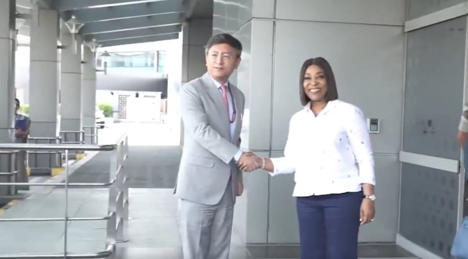 Shirley Botchwey Arrives in Delhi for Commonwealth Discussions