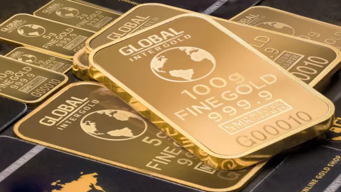 Gold’s Meteoric Rise: $3,004.86 Achieved as Investors Seek Stability