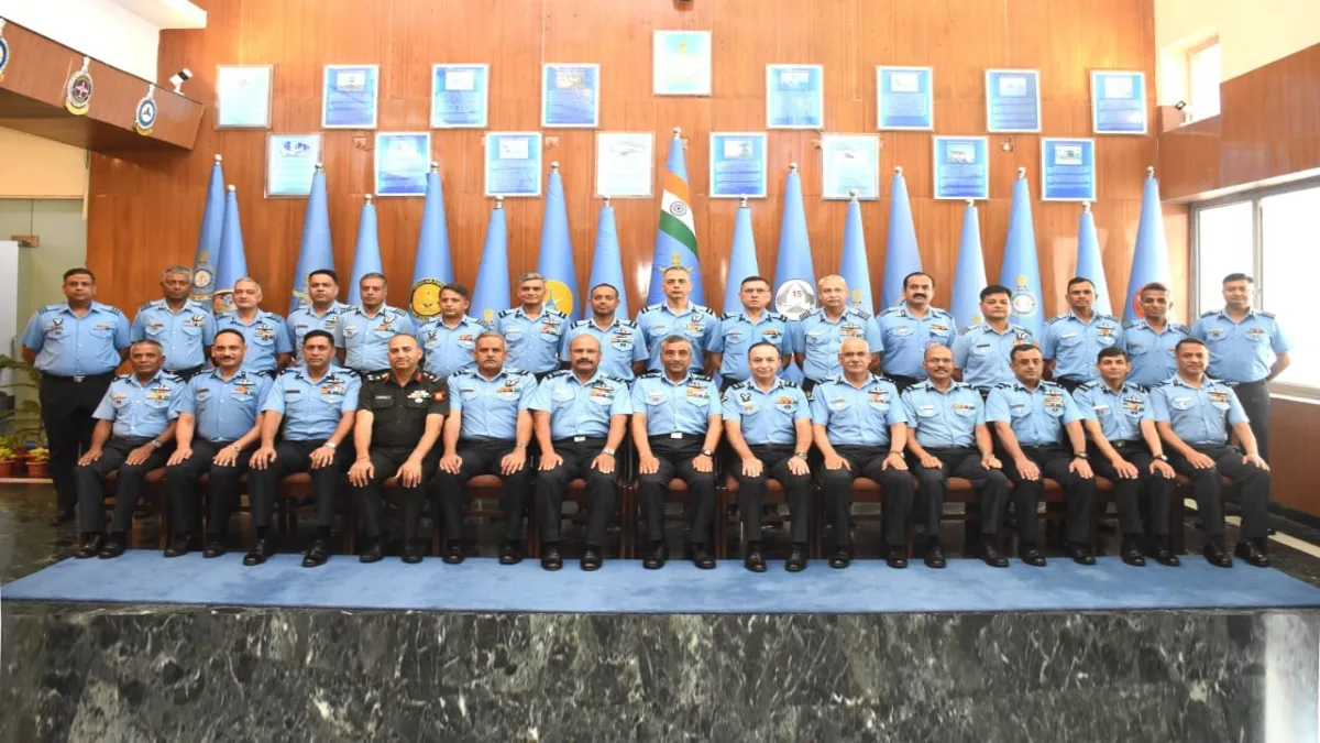 Air Marshal Ashutosh Dixit Reviews Operational Preparedness at IAF Conclave