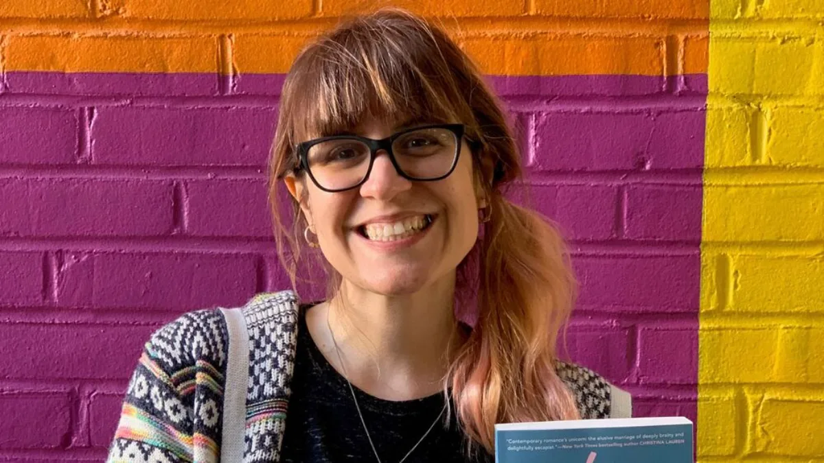 Ali Hazelwood Refunds UK Tour Events After Cancellation Announcement