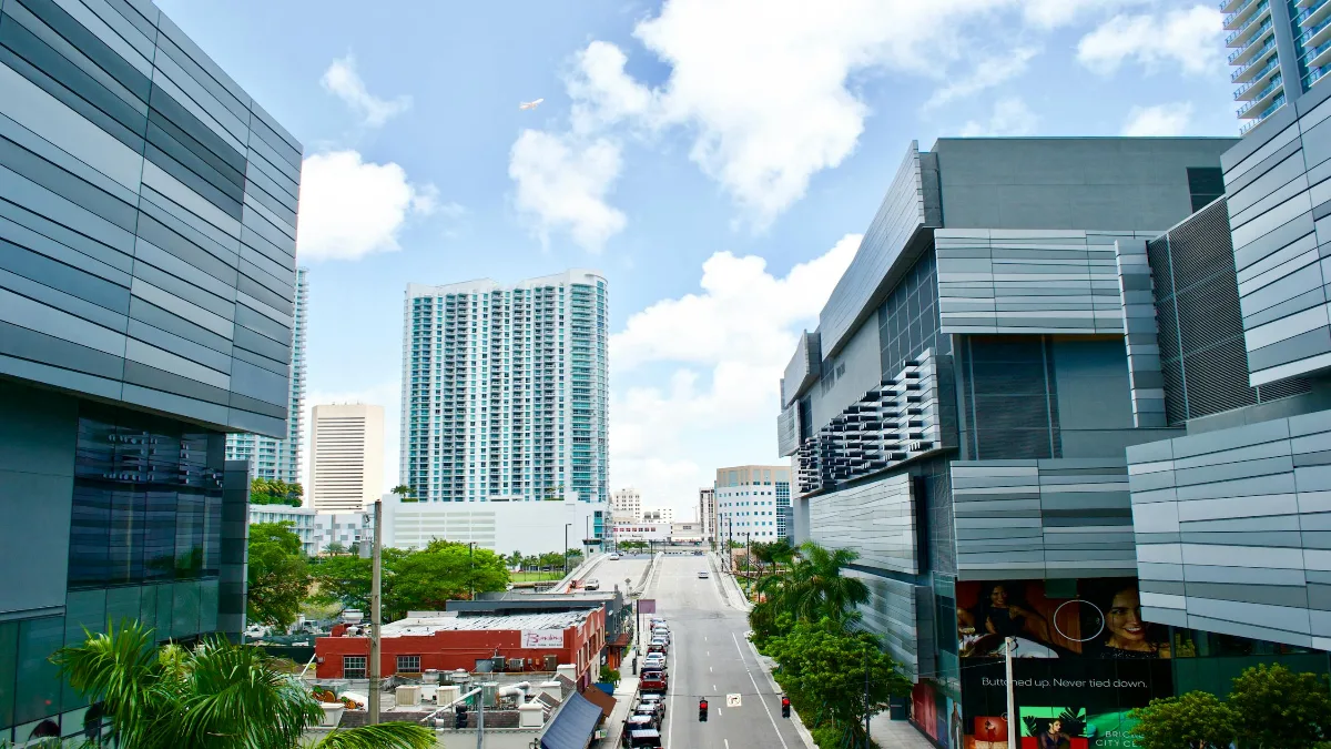 U.S. Mortgage Rates Drop for Consecutive Weeks, Providing Relief for Homebuyers