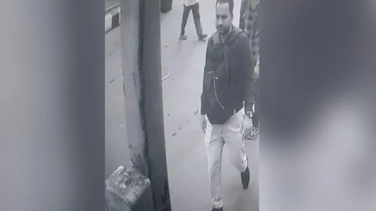 Man Arrested for Inappropriate Behavior on Mumbai Bus