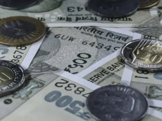 Advantages of Investing in Fixed Deposits for Long-Term Goals 