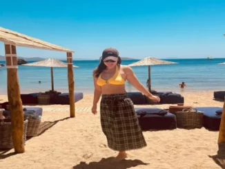 Kareena Kapoor’s Beach Look Sparks Lungi Dance Craze in Greece