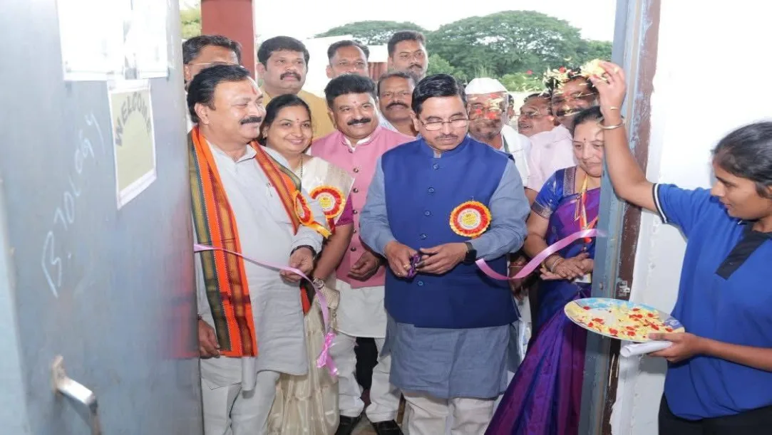 Union Minister Pralhad Joshi Joins Hubballi BJP MLA for Gopan Koppa College's 40th Anniversary