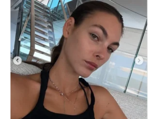 Vittoria Ceretti Turns Heads with Bold Bikini Photo