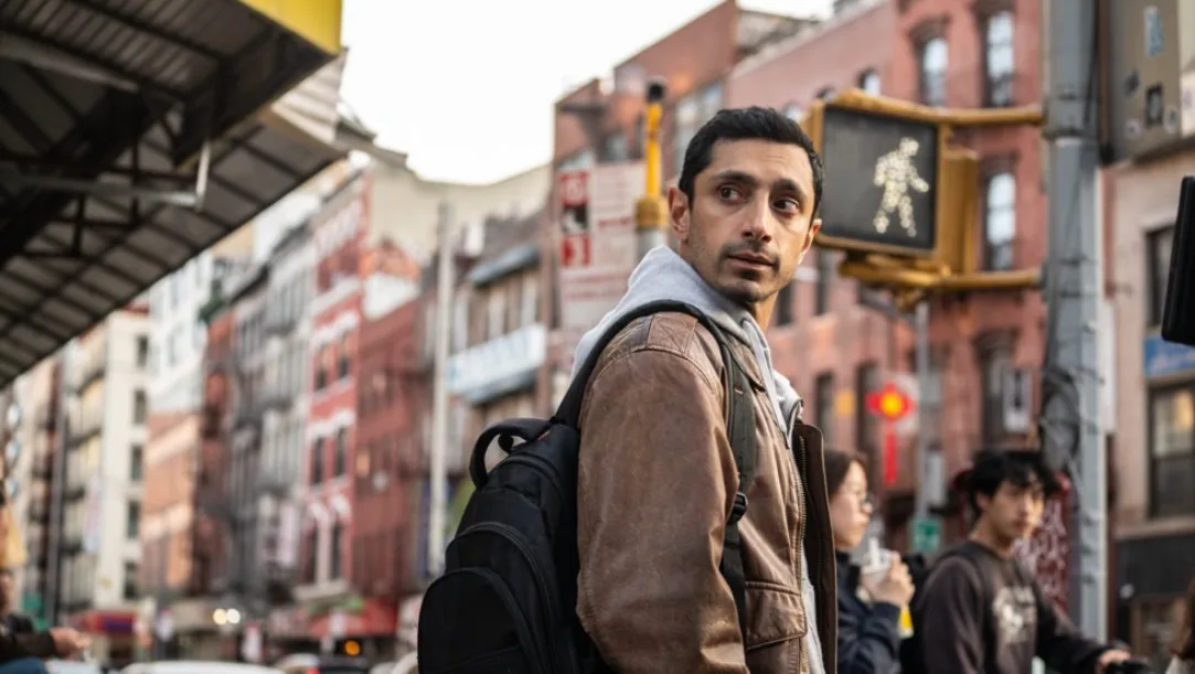 Critics have praised Relay for its immersive atmosphere and strong performance