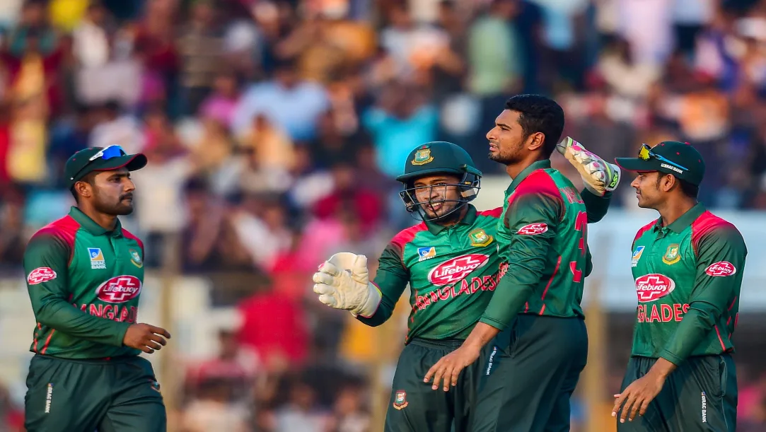 angladesh vs Sri Lanka T20 match at Sheikh Zayed Stadium, Asia Cup 2025 – players in action under stadium lights