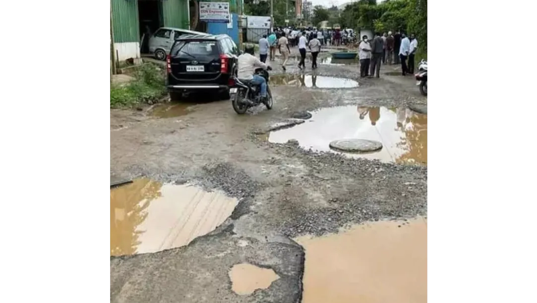 DK Shivakumar inspects Bengaluru road repairs