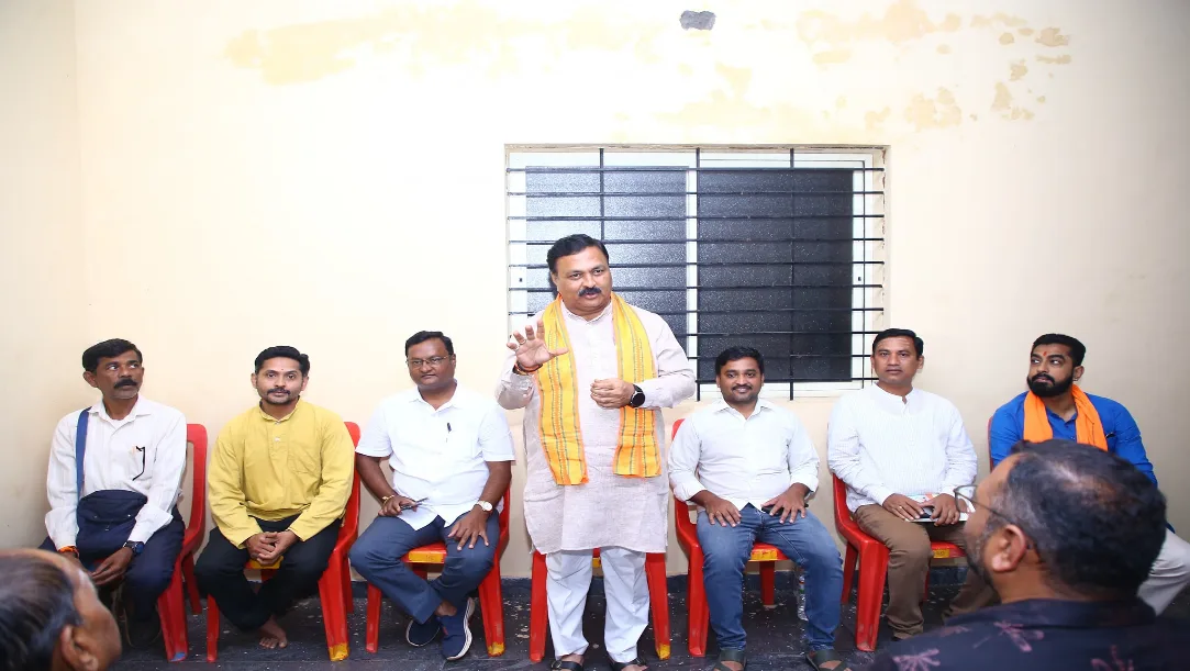 Mahesh Tenginkai at RSS centenary meeting in Hubballi
