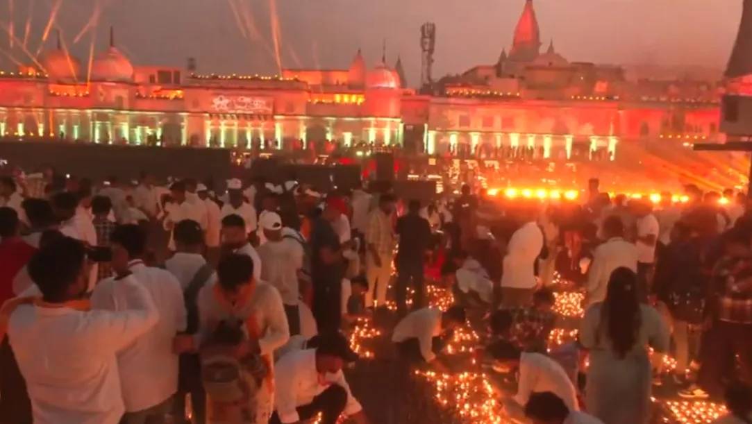 Mesmerising visuals from Ram ki Paidi at the banks of River Saryu in Ayodhya, where a large number of people gather for #Deepotsav2025