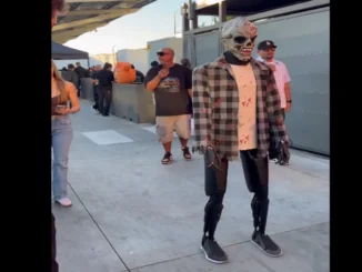 Tesla’s Optimus Bot Goes Zombie