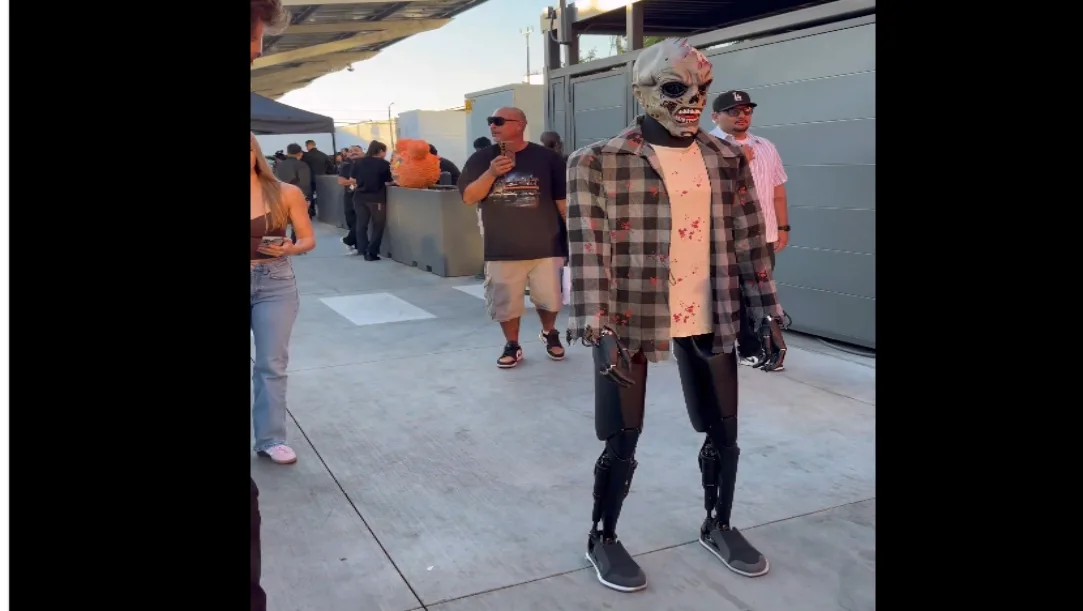 Tesla’s Optimus Bot Goes Zombie