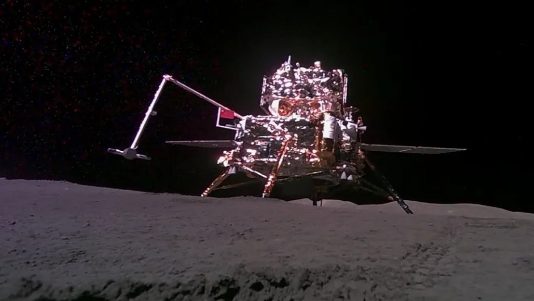 lunar iron rust, moon oxidation, Chang’e‑6 samples, hematite maghemite, South Pole–Aitken