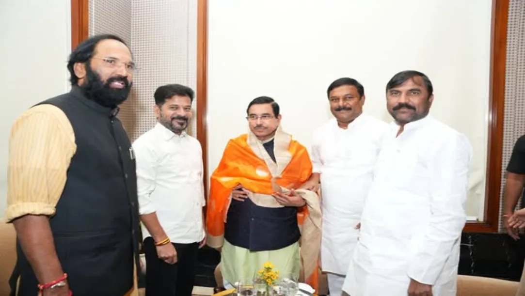 Pralhad Joshi Meets Telangana Leaders