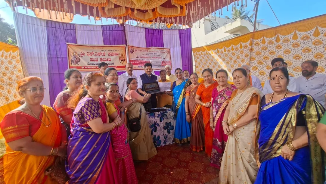 Karnataka State SSK Society President Shashikumar V. Meharawade inaugurates the new SSK Service Center at Lohia Nagar, Hubballi.
