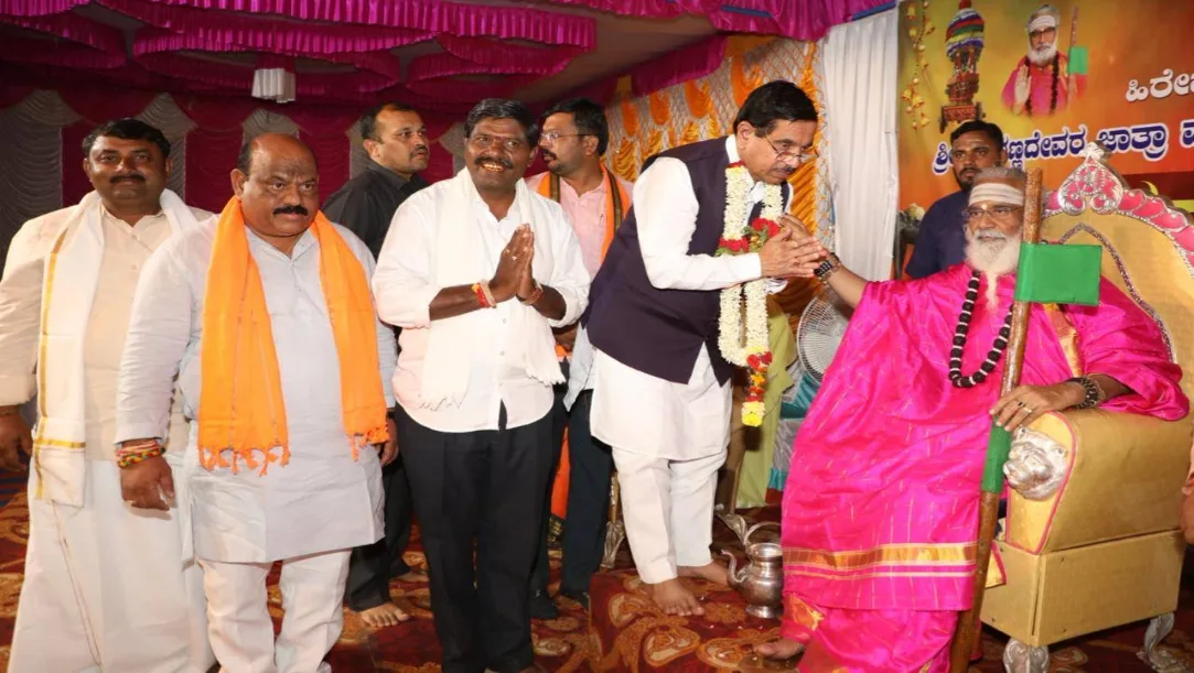 Grand Rambhapuri Jagadguru Procession at Hirebendigeri