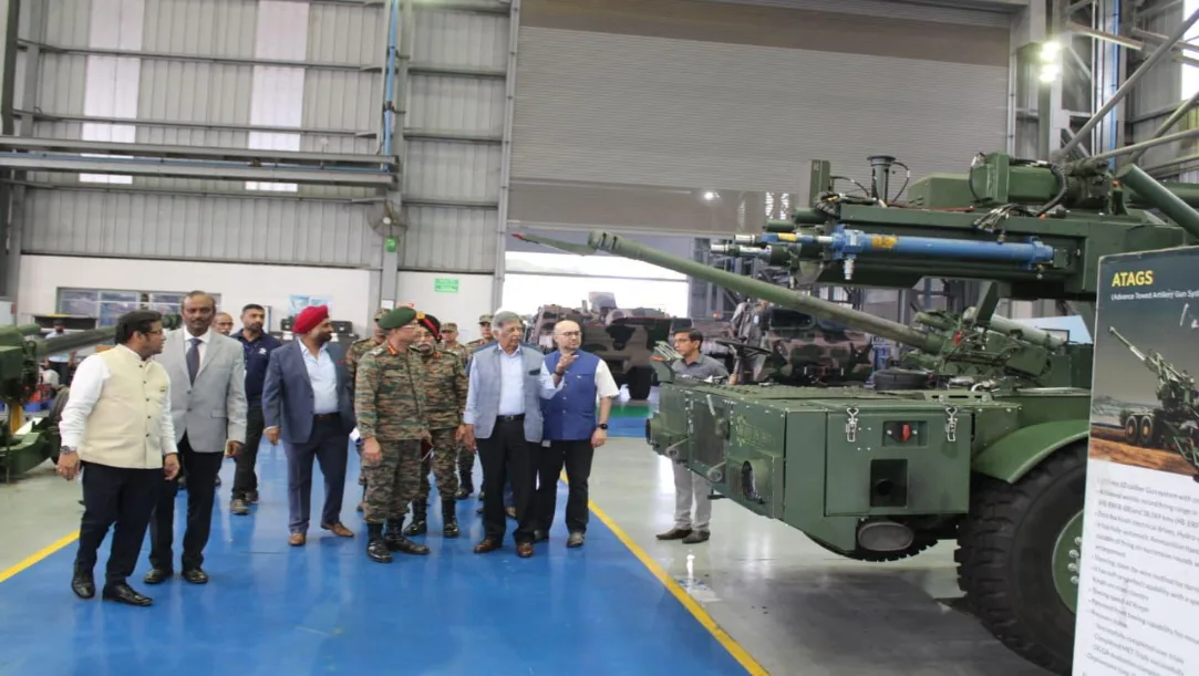 Lieutenant General Pushpendra Singh, VCOAS, visited the defence manufacturing facilities of Larsen & Toubro Ltd and Bharat Forge Ltd in Pune,