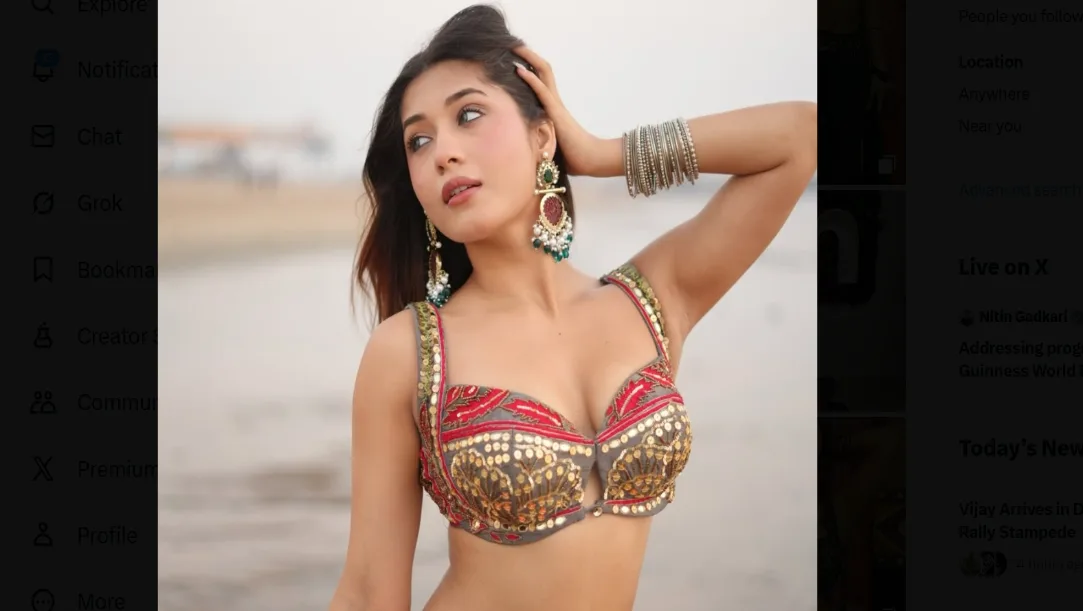 Sakshi Shrivas posing together.