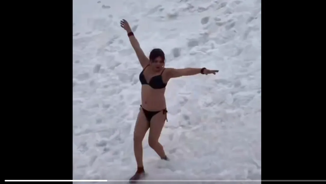 Viral Manali Bikini Dance Video