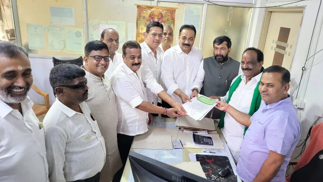 Congress Bhavan Hubballi Kusugal