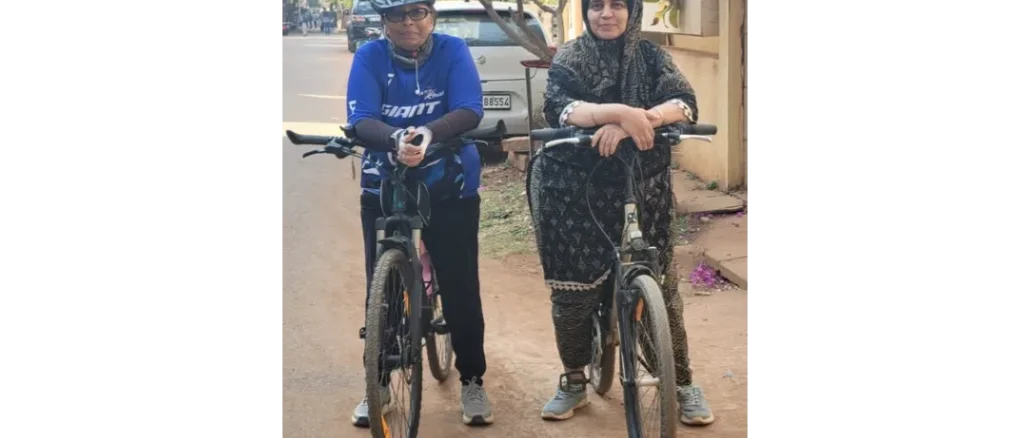 Women cyclists in Hubballi with participation numbers