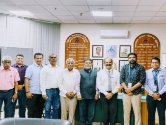 Alphonso mangoes from Dharwad being inspected for export quality at a local facility.