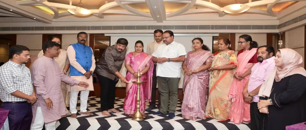 Mayor Jyoti Patil and HDMC members at the Municipal Bonds workshop at Hotel Denisons, Hubballi.