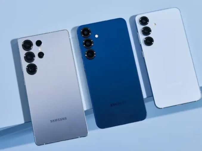 new titanium Samsung Galaxy S26 Ultra with a 50 percent discount sticker.