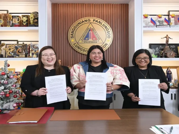 Barangay health workers conducting kidney health screening in Quezon City