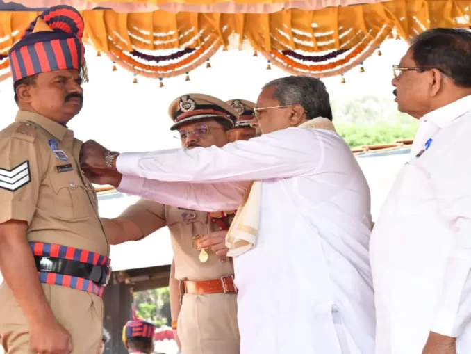 Siddaramaiah Honors 158 Officers
