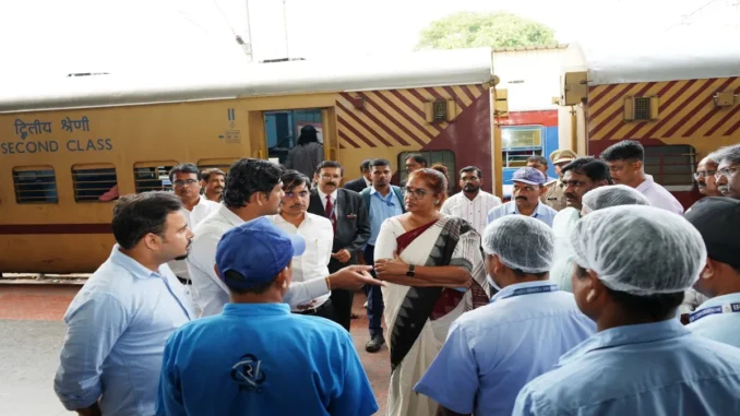 Fortress Check awareness drive at Hubballi Railway Station