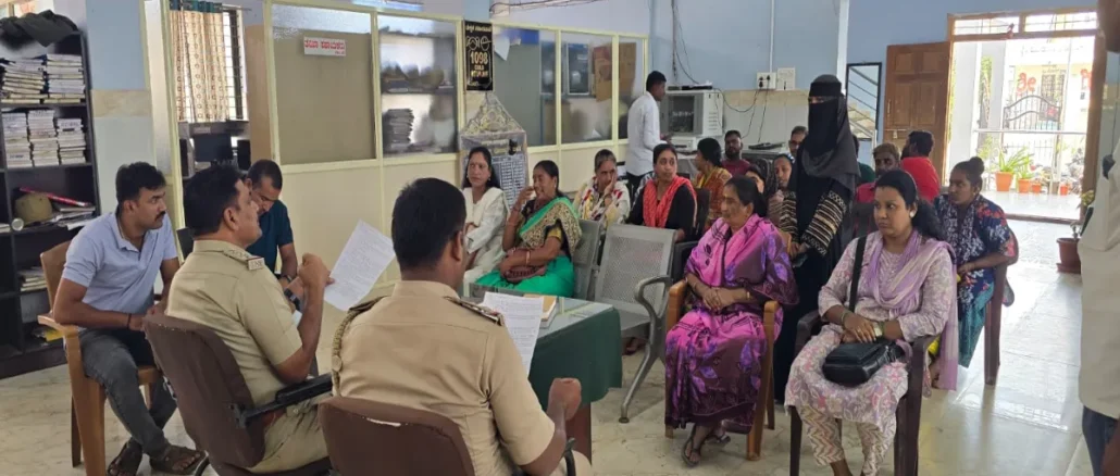 Hubballi–Dharwad Police conducting meetings with complainants to address grievances