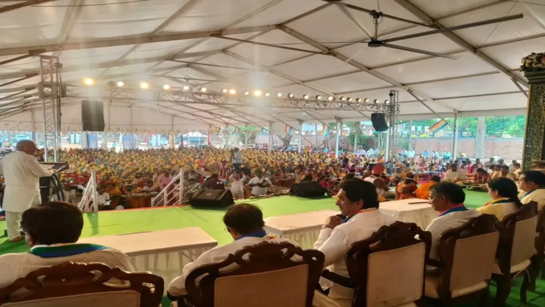 Devotees gathered at Kamal Basadi in Belagavi during Jain Mahamahotsava