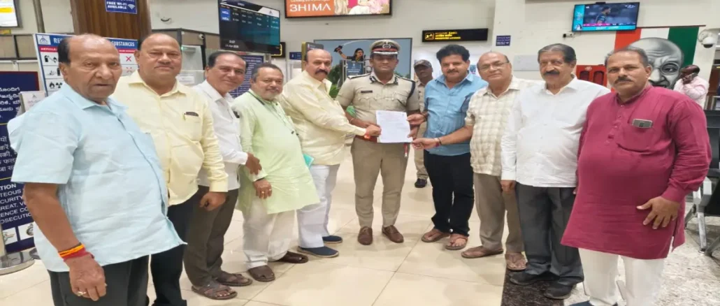 Community leaders submitting Love Jihad petition to Police Commissioner