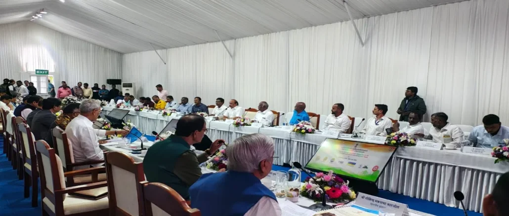 Govind Karjol addressing SC/ST employees in Ooty railway meeting