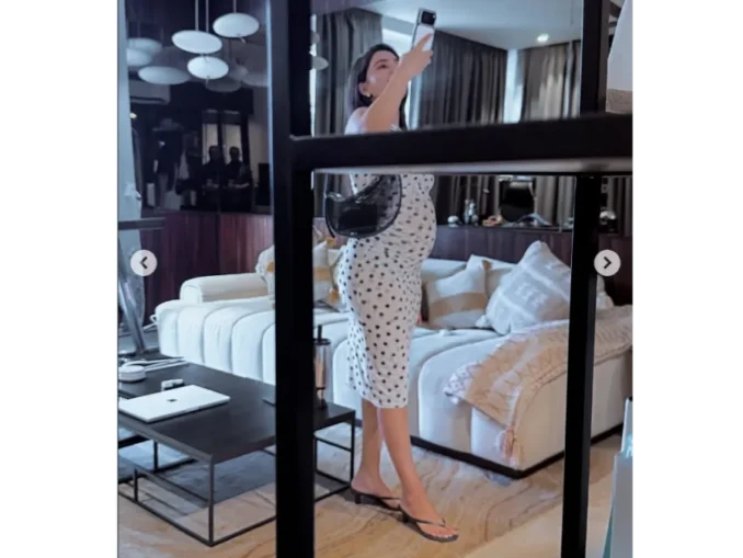 Pregnant Samantha Ruth Prabhu viral brown white Instagram look baby bump glow
