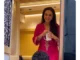 Preity Zinta blowing kiss to Aamir Khan at public event