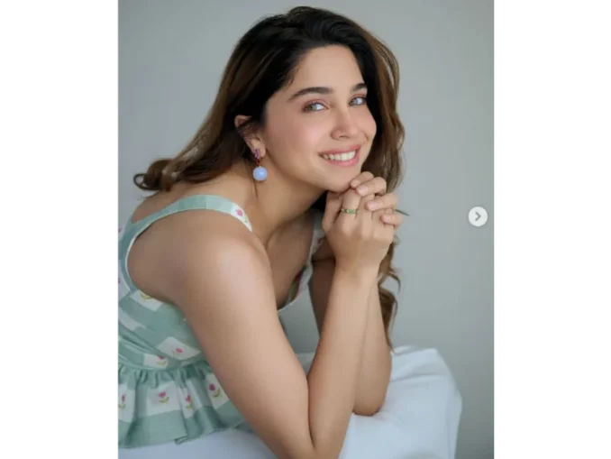 Sharvari new viral Instagram photos happiness follows caption