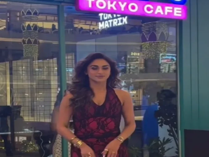 Krystle D’Souza Spotted at Harajuku Tokyo Cafe