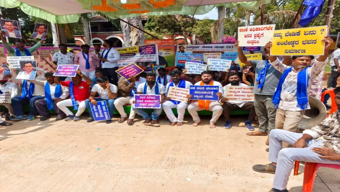 Protesters gather in Hubballi demanding fast completion of Dr B.R. Ambedkar Cultural Bhavan