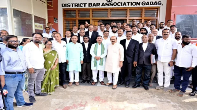Pralhad Joshi campaigning for S.V. Sankanur at Gadag District Lawyers Association