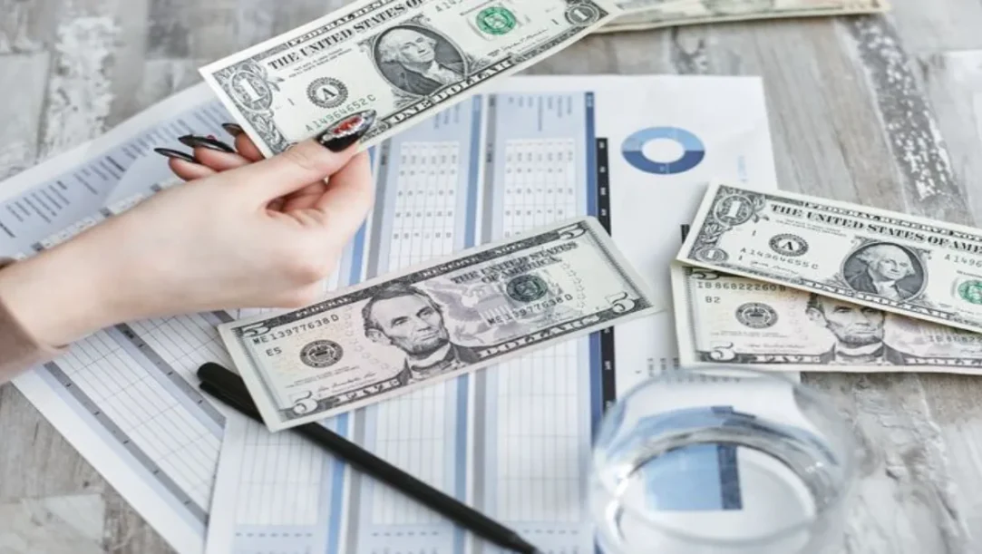 unexpected bill, emergency repair costs, household budget, payment plan, borrowing options