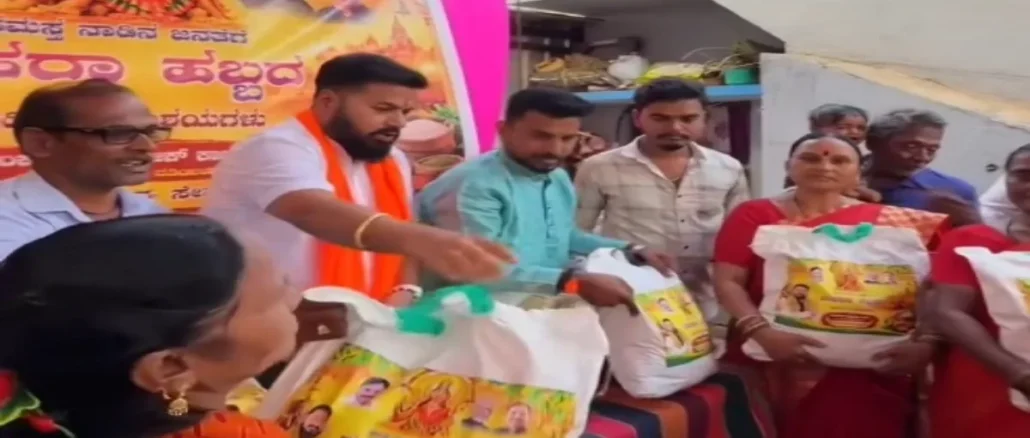 VAK Foundation volunteers distributing grocery kits in Hubballi during Navratri