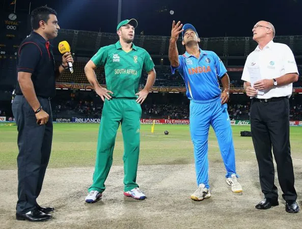 Dhoni at the toss